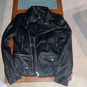NWOT Forever 21 Men Faux Leather Jacket